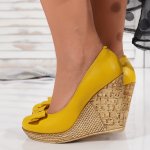 Pantofi Cu Platforma Piele Naturala Inathi Yellow
